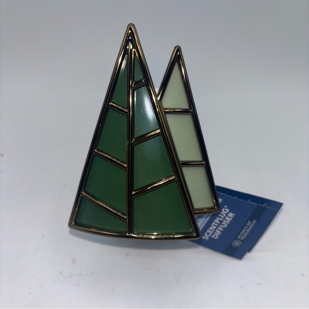 Yankee Candle Evergreen Christmas Tree Scent Plug Diffuser NWT